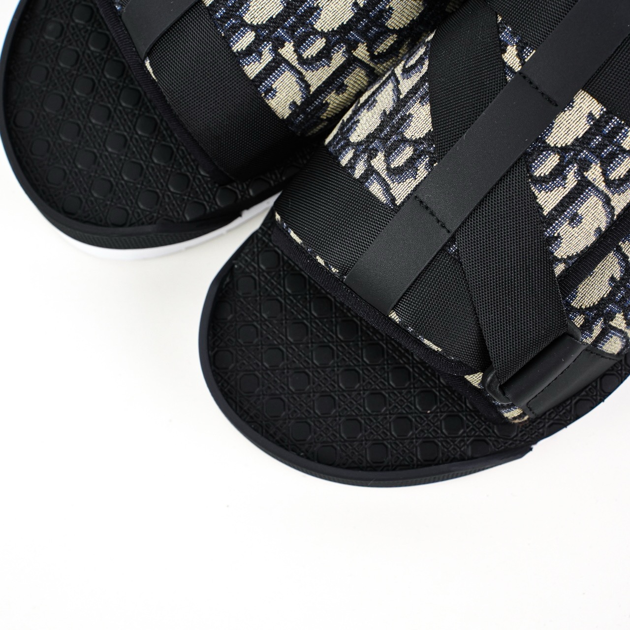 Dior 迪奥 Alpha Obique 电绣时尚拖鞋 米色