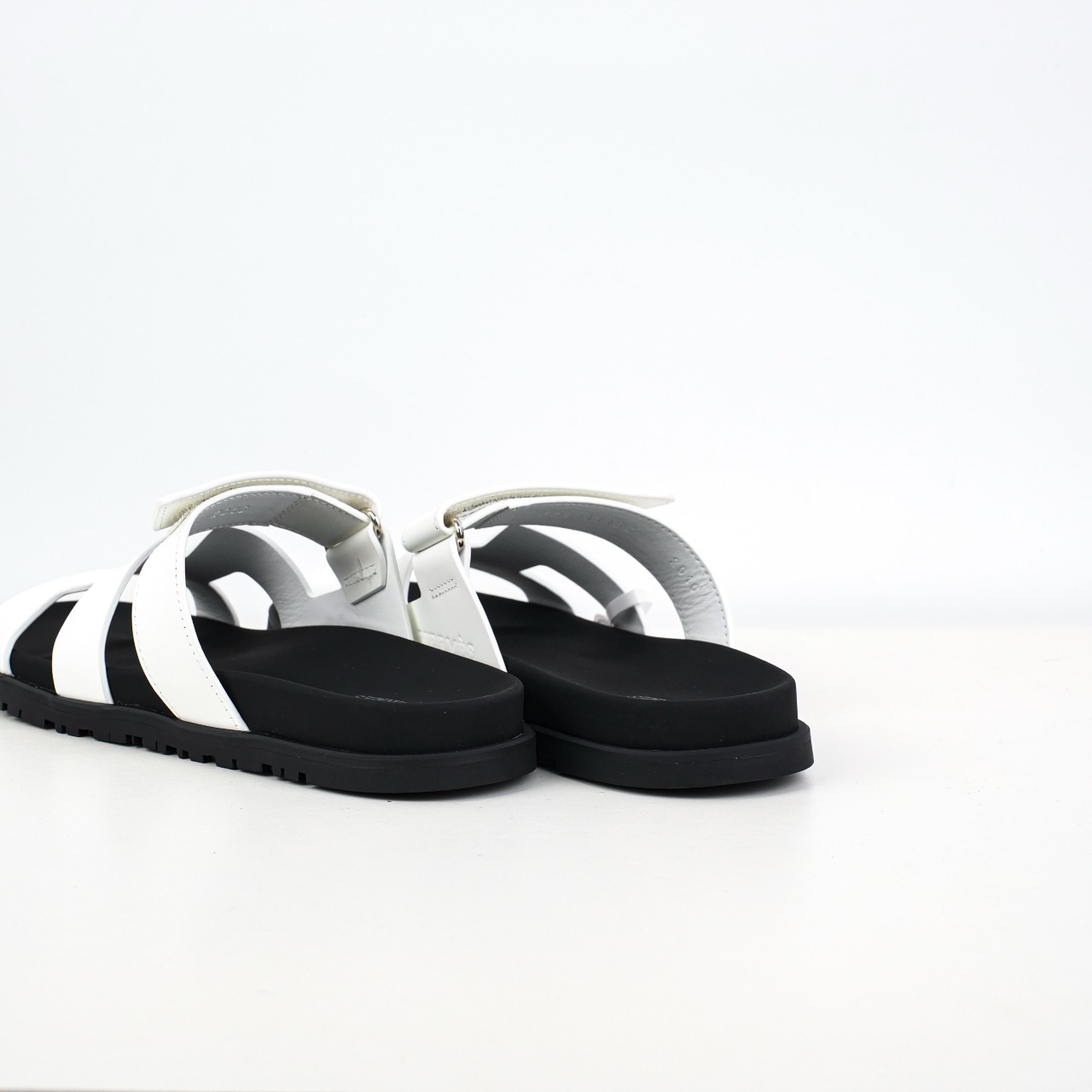 Hermes爱马仕Genius系列鹿皮山羊皮机能凉鞋H拖鞋 白色