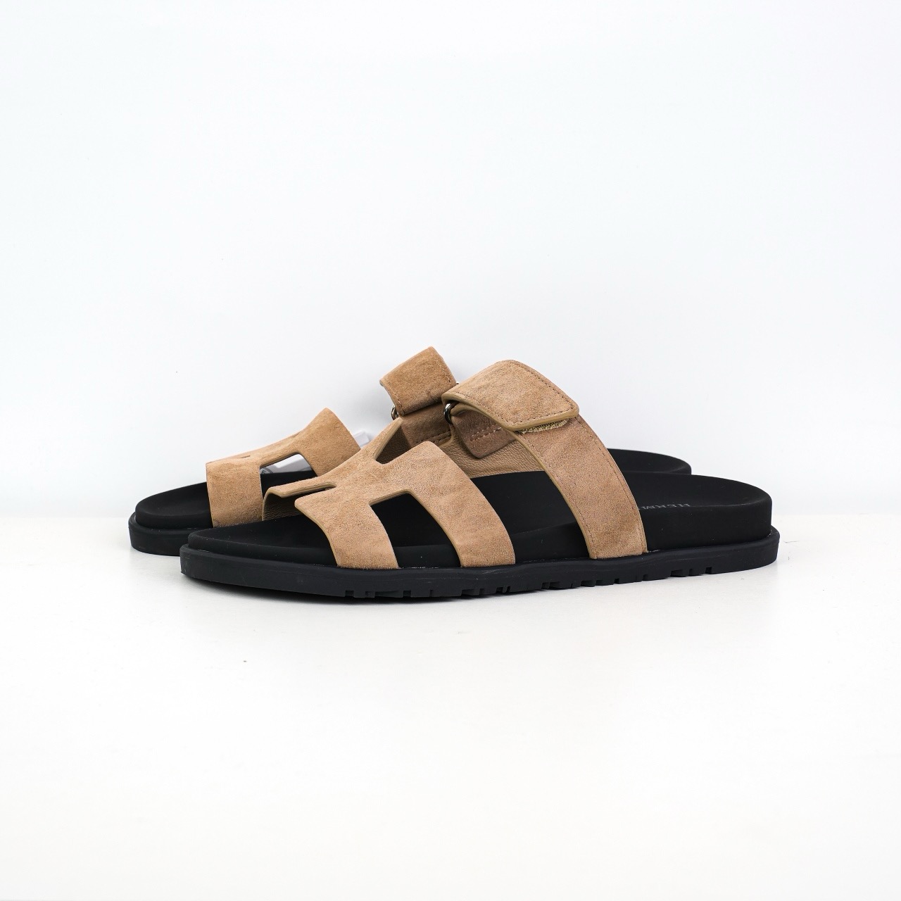 Hermes爱马仕Genius系列鹿皮山羊皮机能凉鞋H拖鞋 卡其色