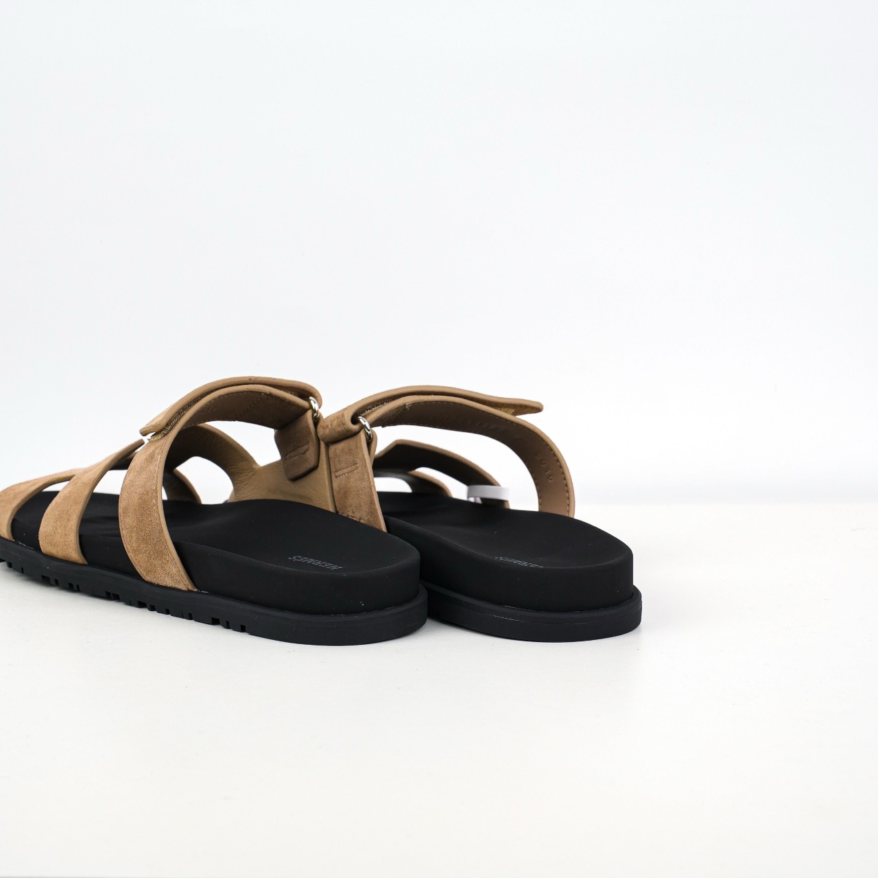 Hermes爱马仕Genius系列鹿皮山羊皮机能凉鞋H拖鞋 卡其色