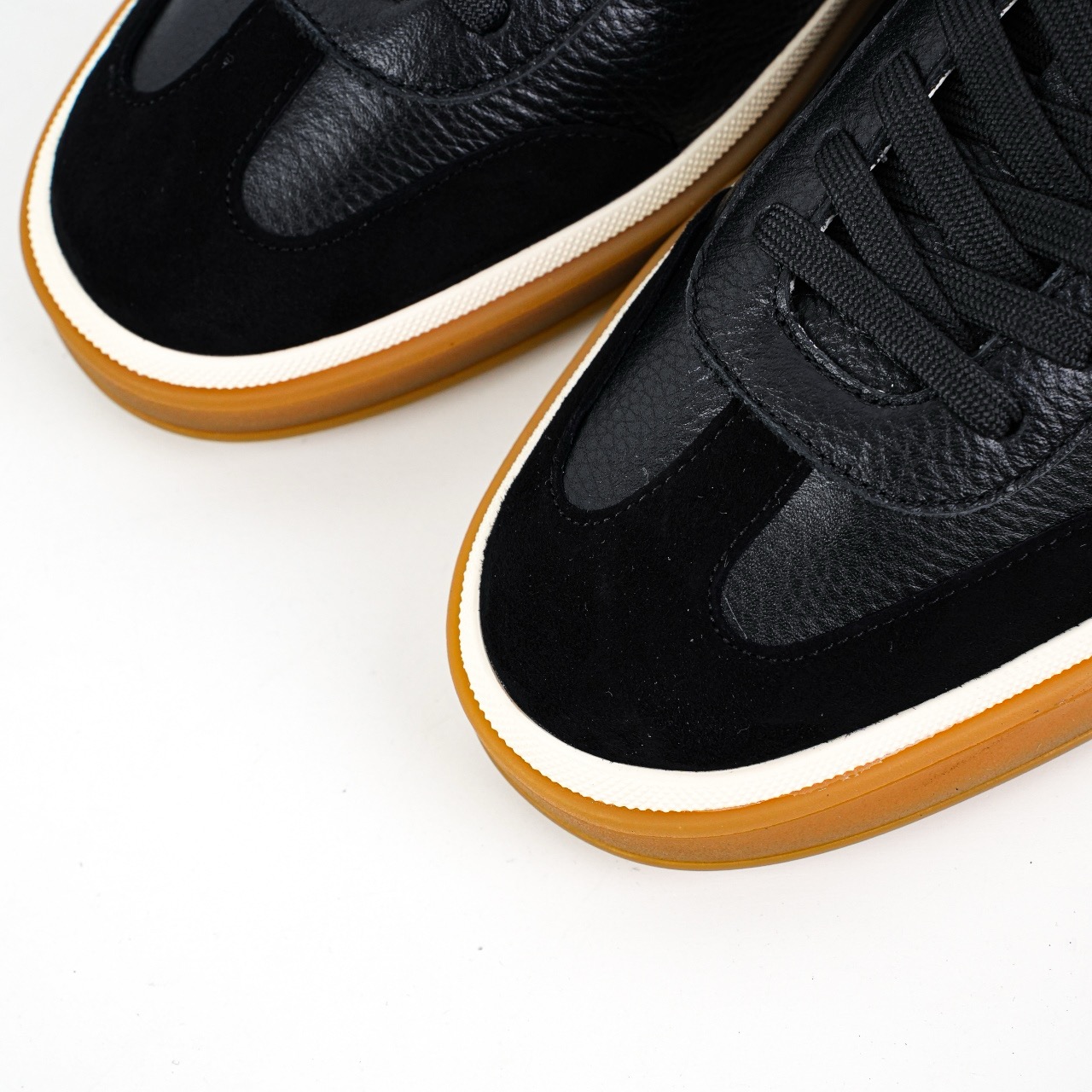 Loro Pian 诺悠翩雅 男士休闲鞋 黑色