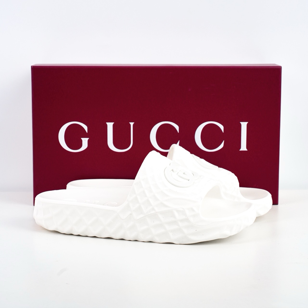 Gucci 古驰 5D压花一体拖鞋 历年经典爆款 白色