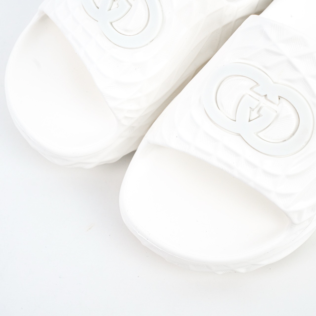 Gucci 古驰 5D压花一体拖鞋 历年经典爆款 白色