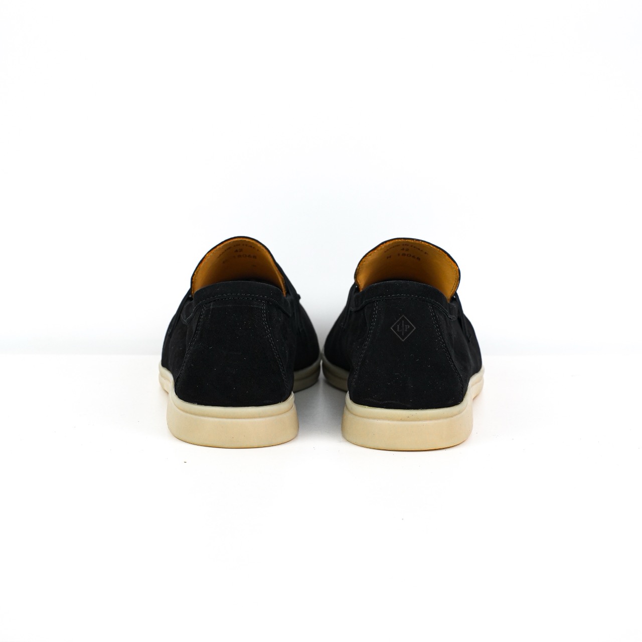 Loro Pian经典爆款lp豆豆鞋级 黑色