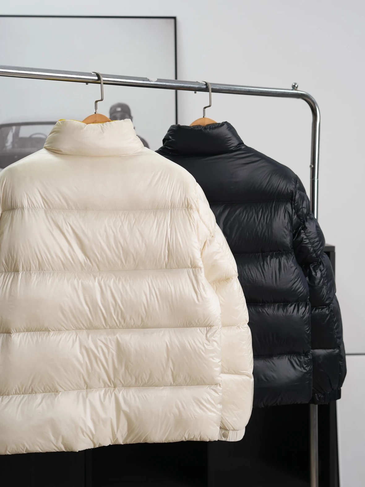 Item ID 8121 M0 include Tripiti - _Double layer high-density nylon fabric_ _Nationa