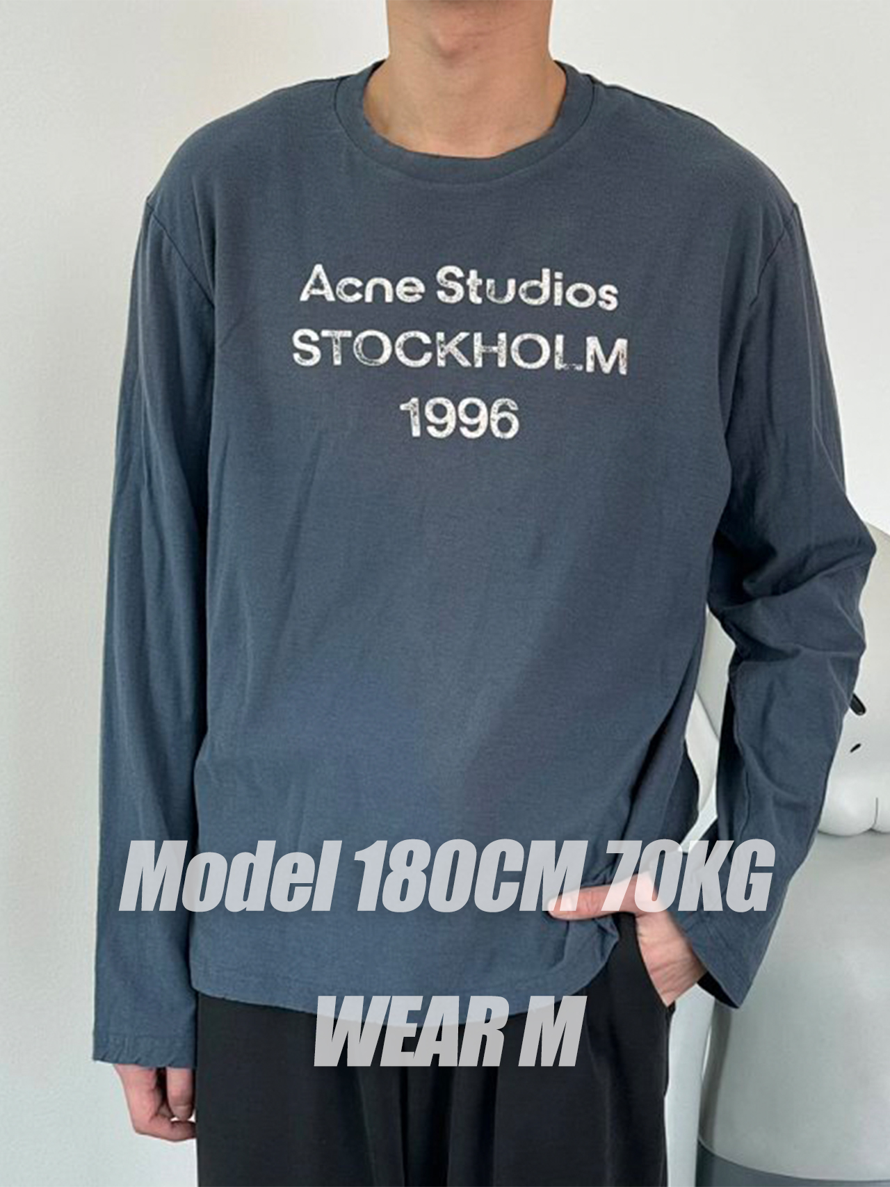 Acne Letter print round neck off shoulder long sleeved shirt