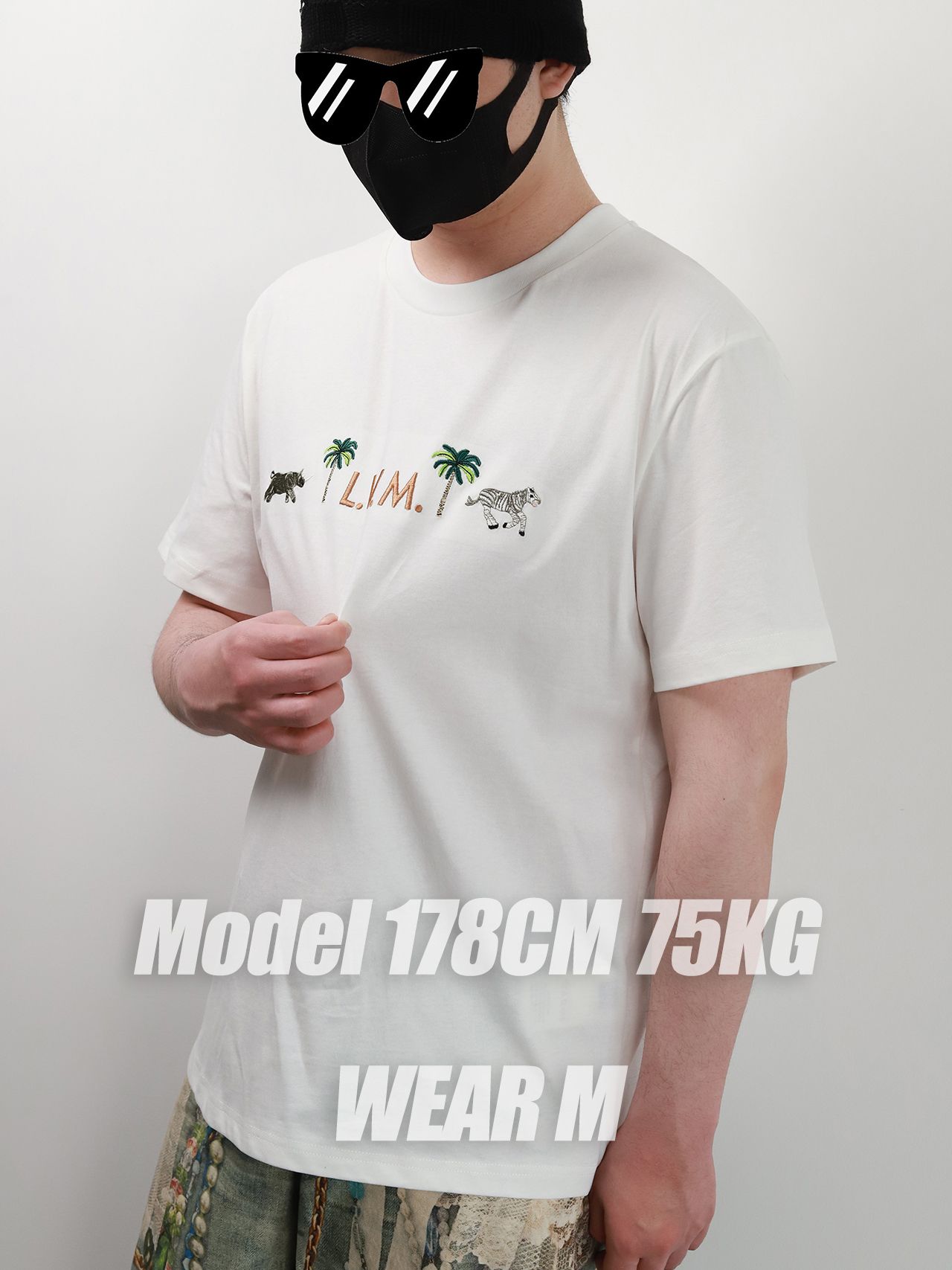 1V Coconut tree embroidery tee