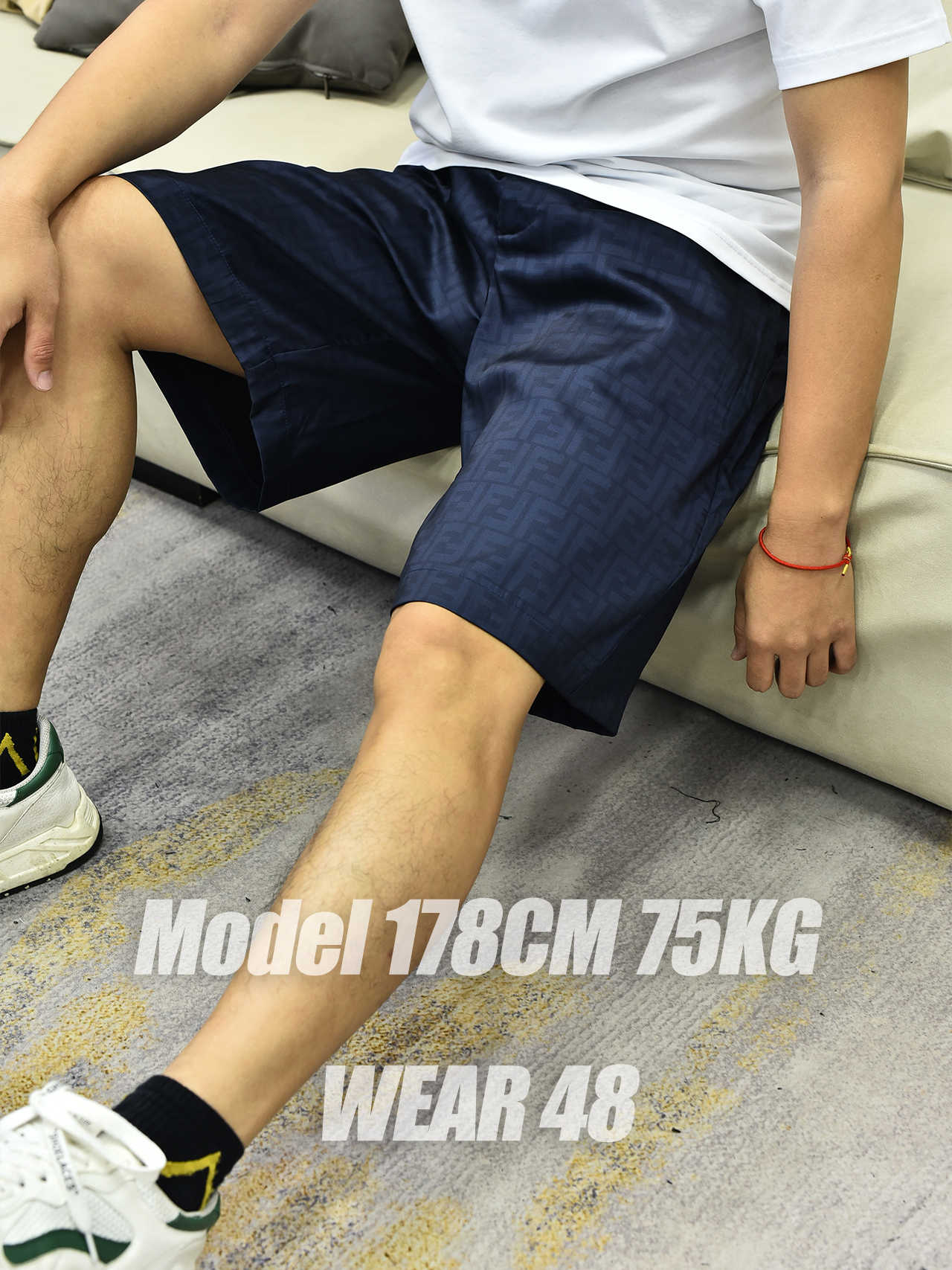 FENDI芬迪印花短裤 深蓝色