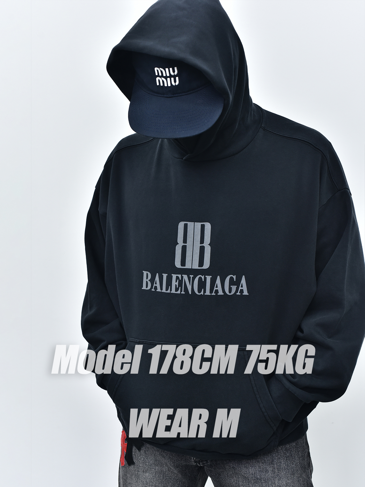 balenciaga卫衣