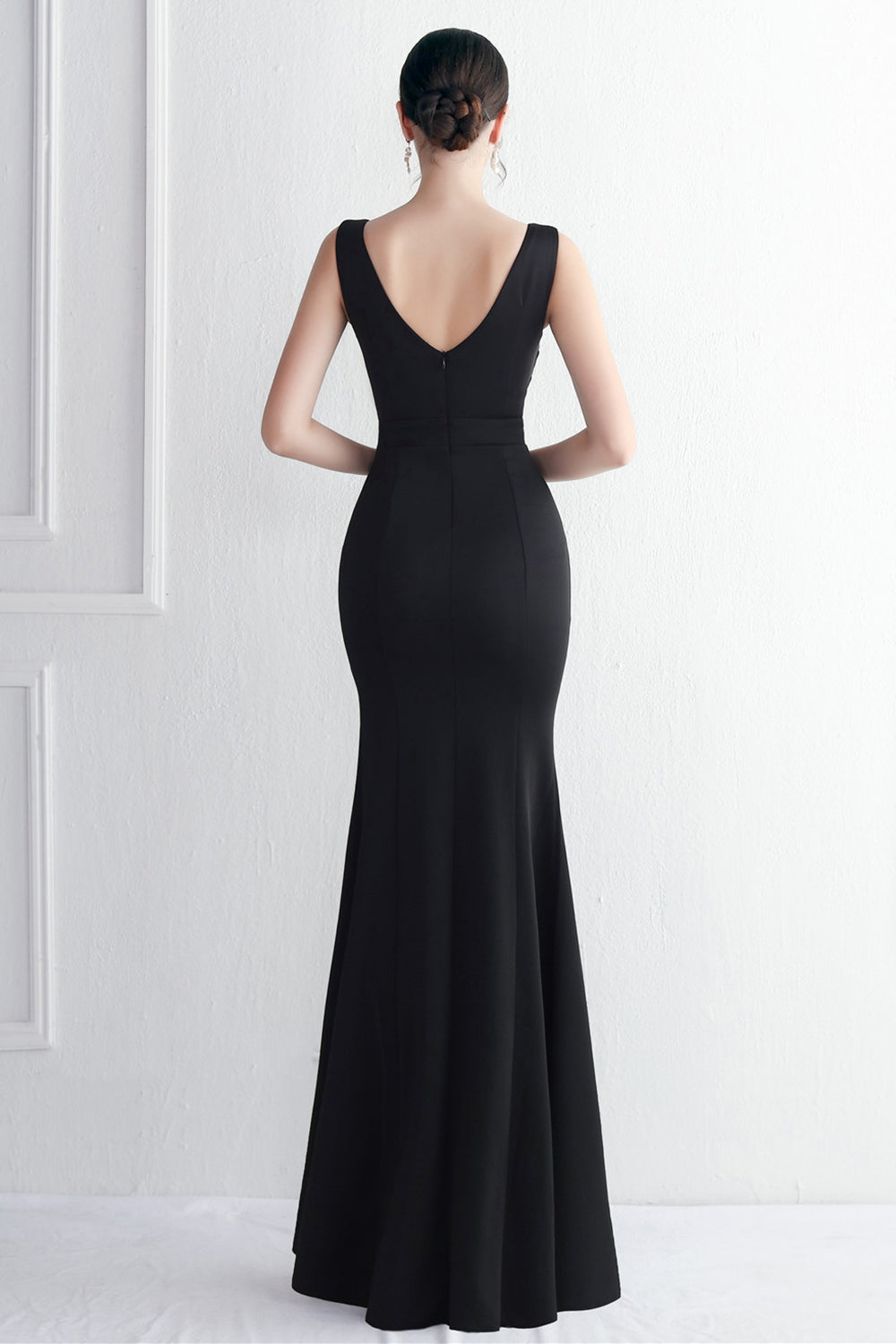 Mermaid Deep V Neck Black Long Prom Dress with Split Front