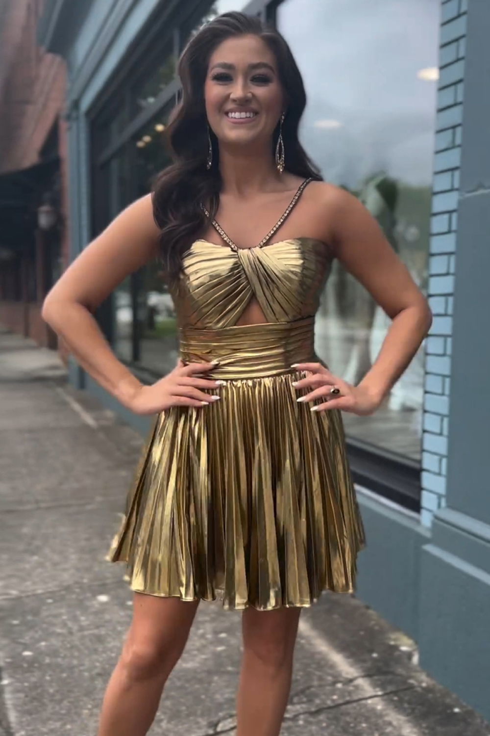 Golden Spaghetti Straps Pleated A-Line Short Homecoming Dress
