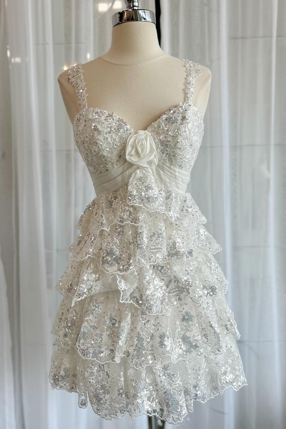 Blue Spaghetti Straps Lace A-Line Sequins Ruffled Short Homecoming Dress 