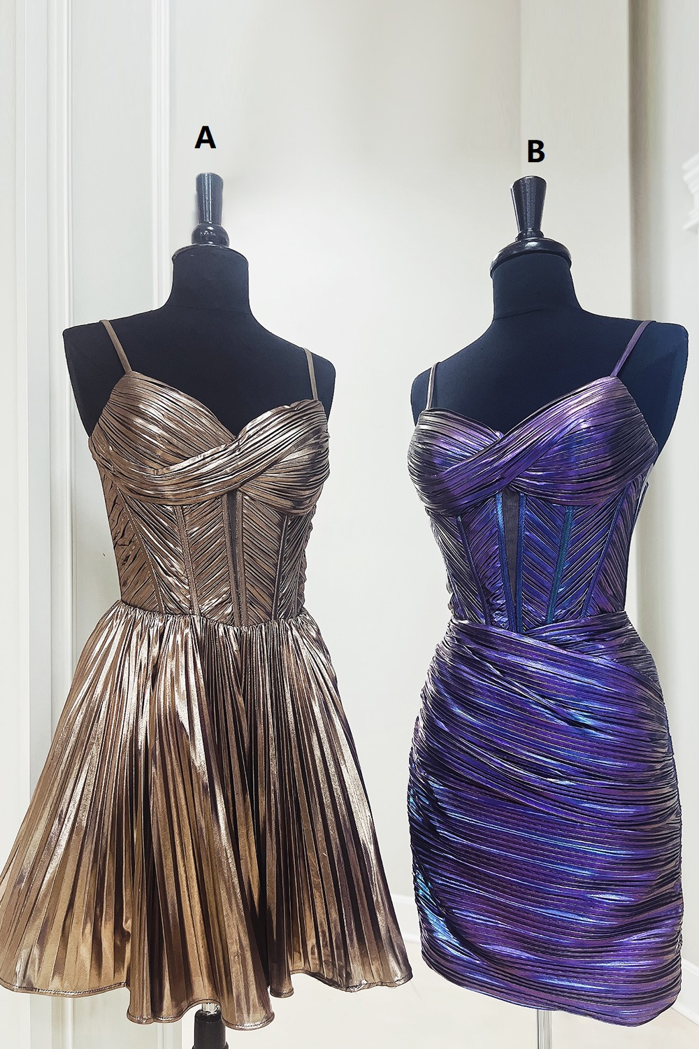 Golden Metallic Spaghetti Straps Pleated A-Line Short Homecoming Dress
