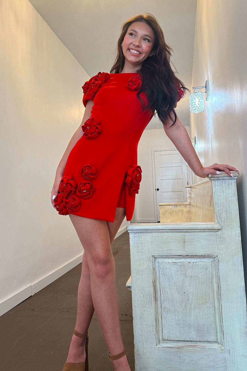 Red Sheath Round Neck Short Sleeves Short Homecoming Dress with 3D Flowers
