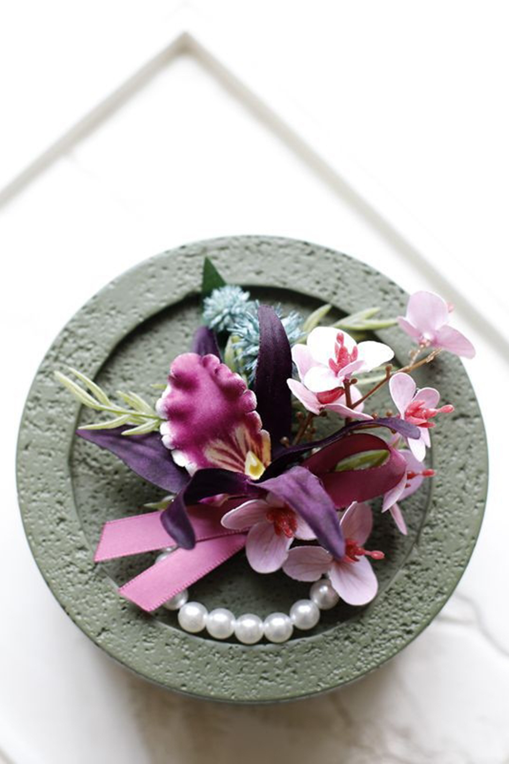 Burgundy Wrist Corsage and Men Boutonniere Set for Prom Homecoming Wedding