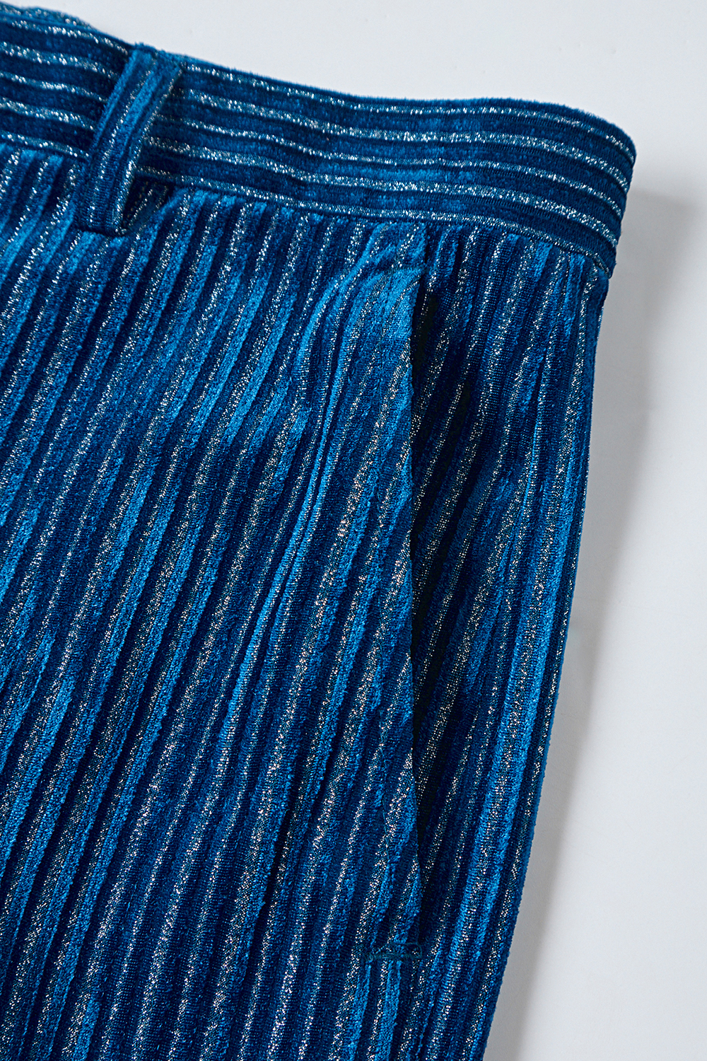 Ink Blue Notched Lapel Velvet Stripes Slim Fitted 2 Pieces Women Suits