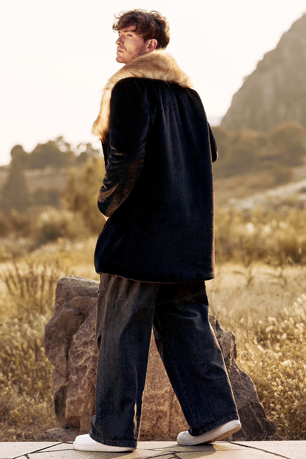 Hellymoon Black Fluffy Faux Fur Long Sleeves Men's Coat