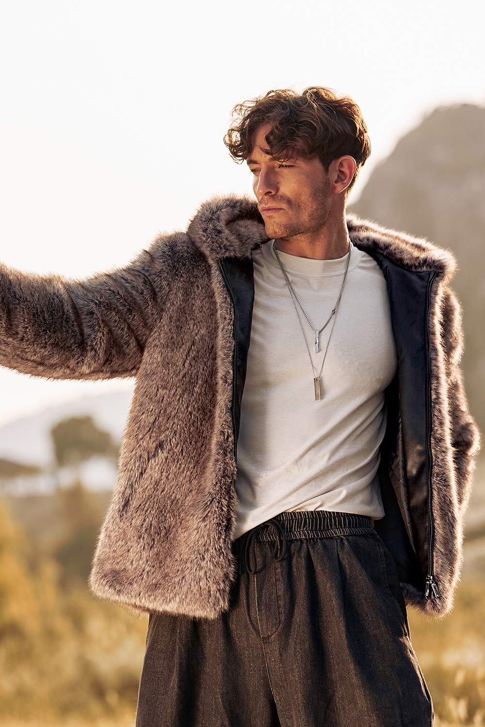 Hellymoon Fluffy Khaki Faux Fur Hooded Long Sleeves Short Warm Men's Coat