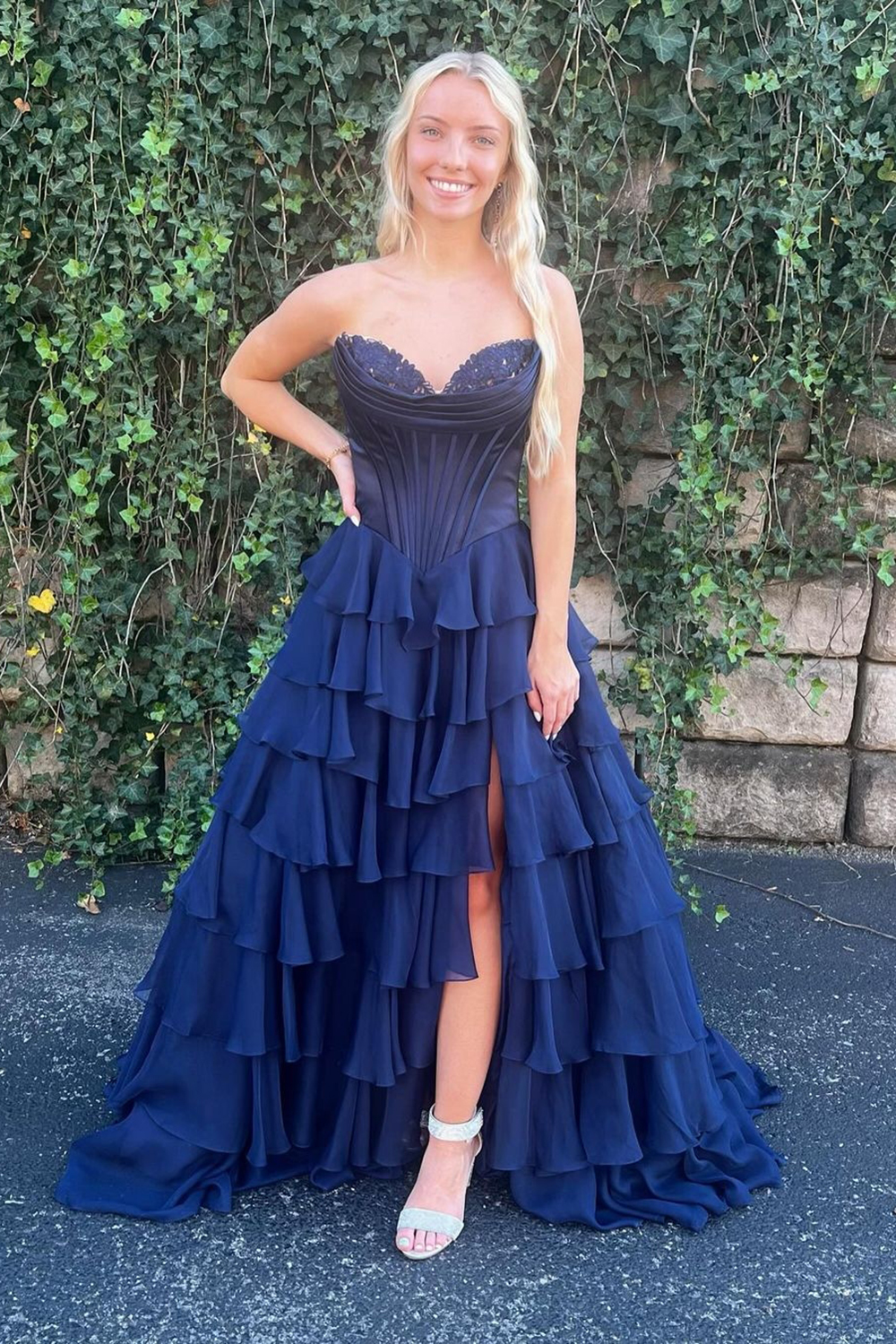 Hellymoon Women Navy Long Corset Prom Dress A-Line Sweetheart Ball Gown Chiffon Ruffled Sweet 16 Dress with Slit