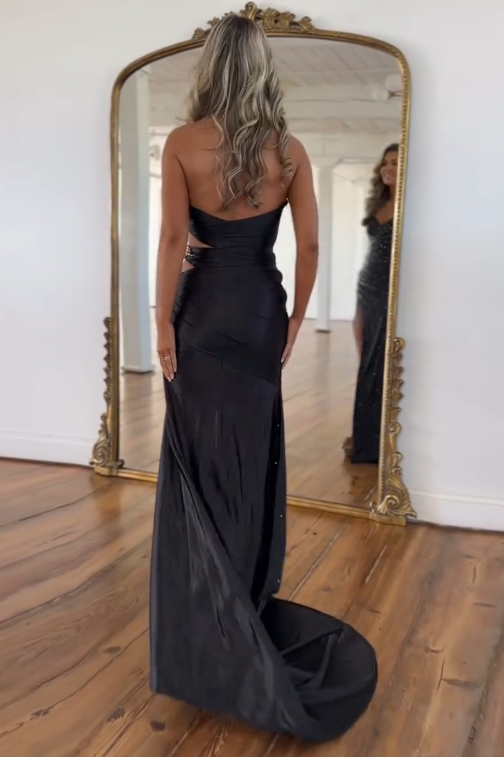 Glitter Black Sweetheart Mermaid Cut-out Long Prom Dress with Beading