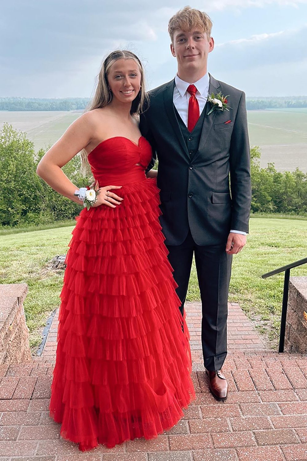 Trendy Red Sweetheart Tulle Tiered A-Line Long Prom Dress 