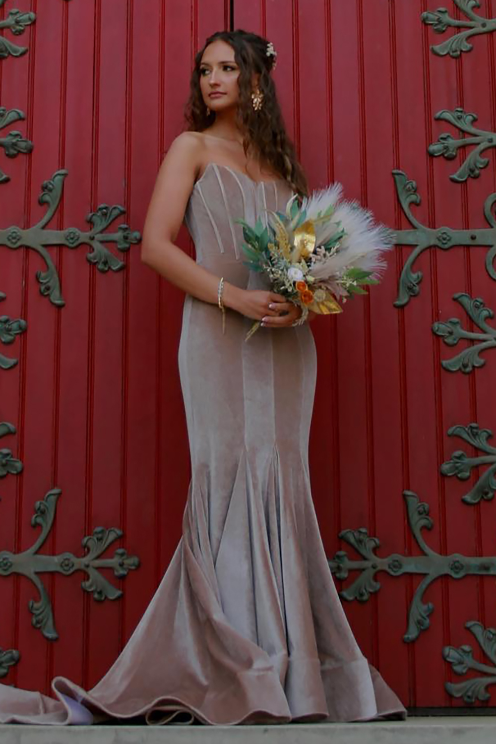 Champagne Sweetheart Mermaid Velvet Long Corset Prom Dress