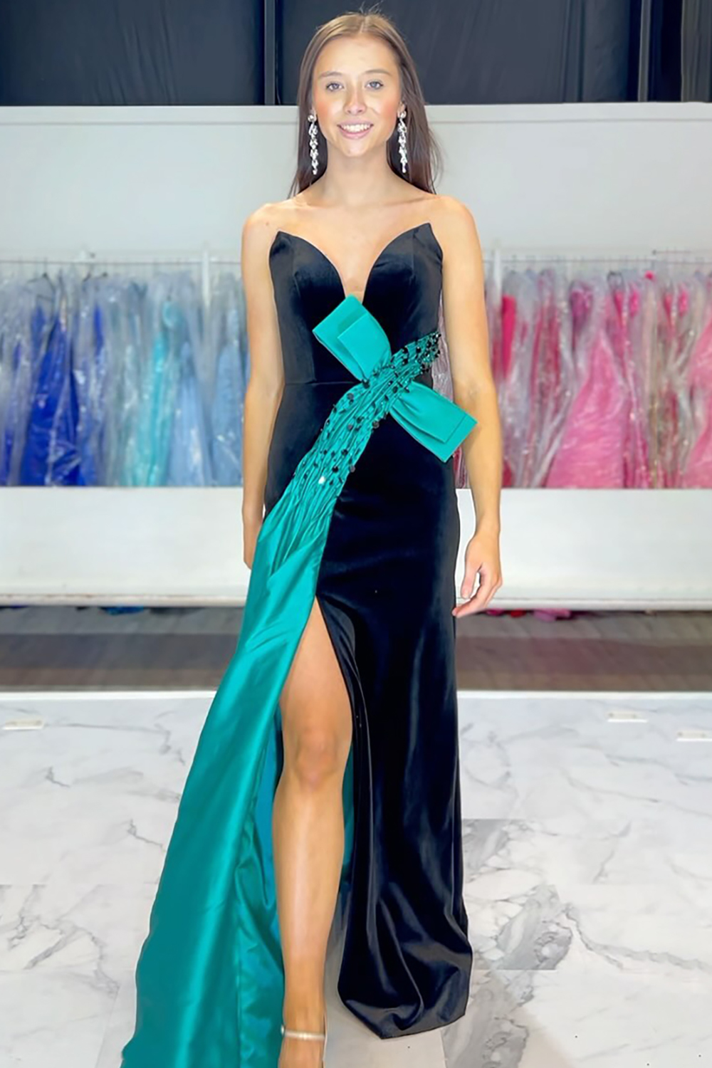 Black Sweetheart Mermaid Velvet Long Prom Dress with Slit