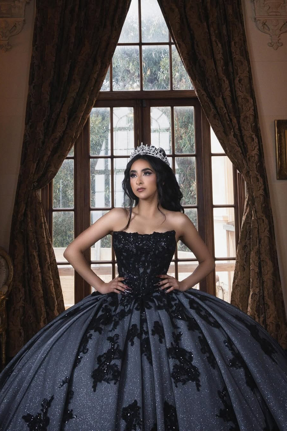Sparkly Black Strapless Applique Ball Gown Tulle Quinceanera Dress