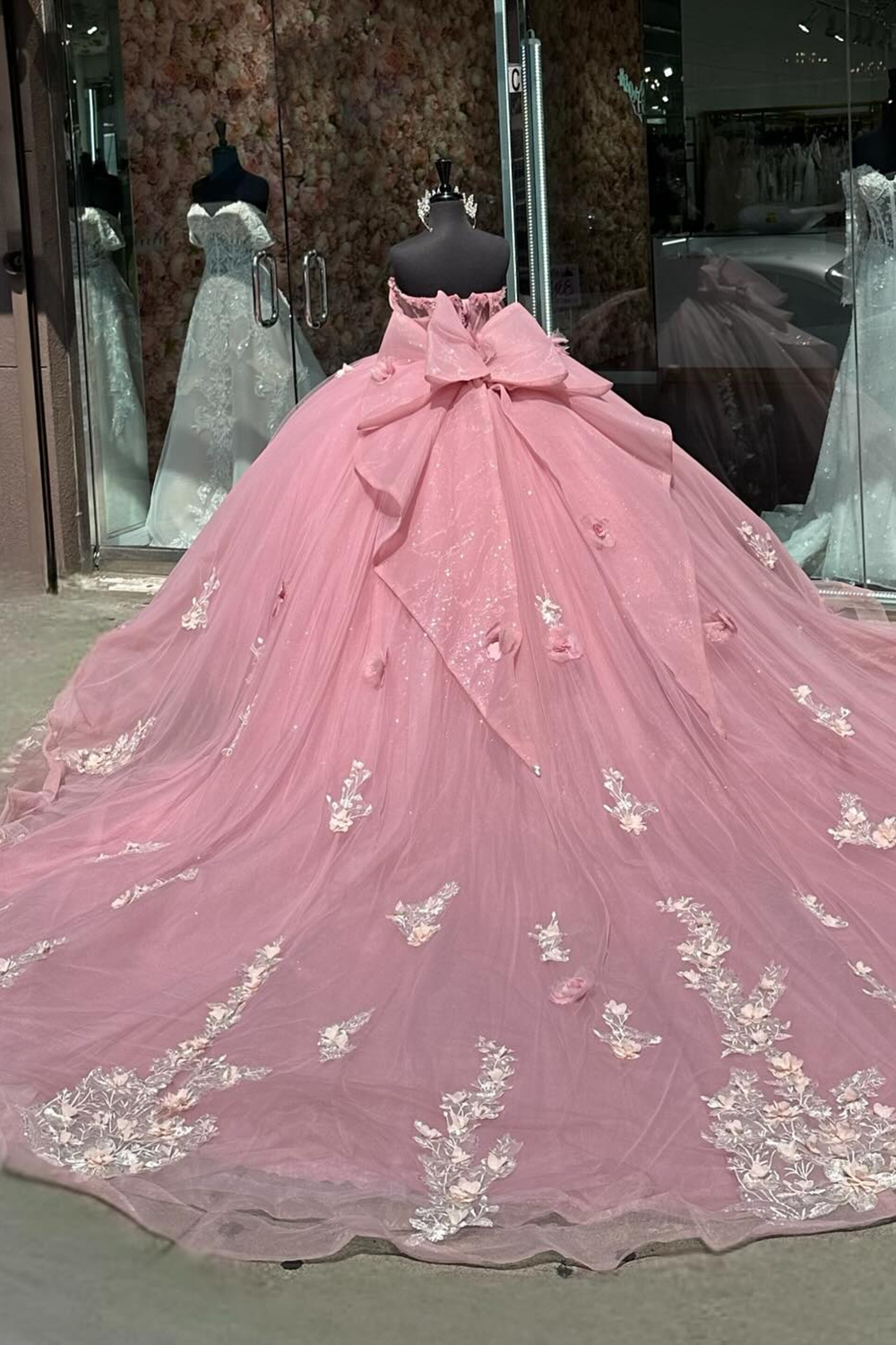 Sparkly Pink Off the Shoulder Masquerade Quinceanera Dress with Bow Ball Gown Appliqued Princess Tulle Sweeth 16 Dress