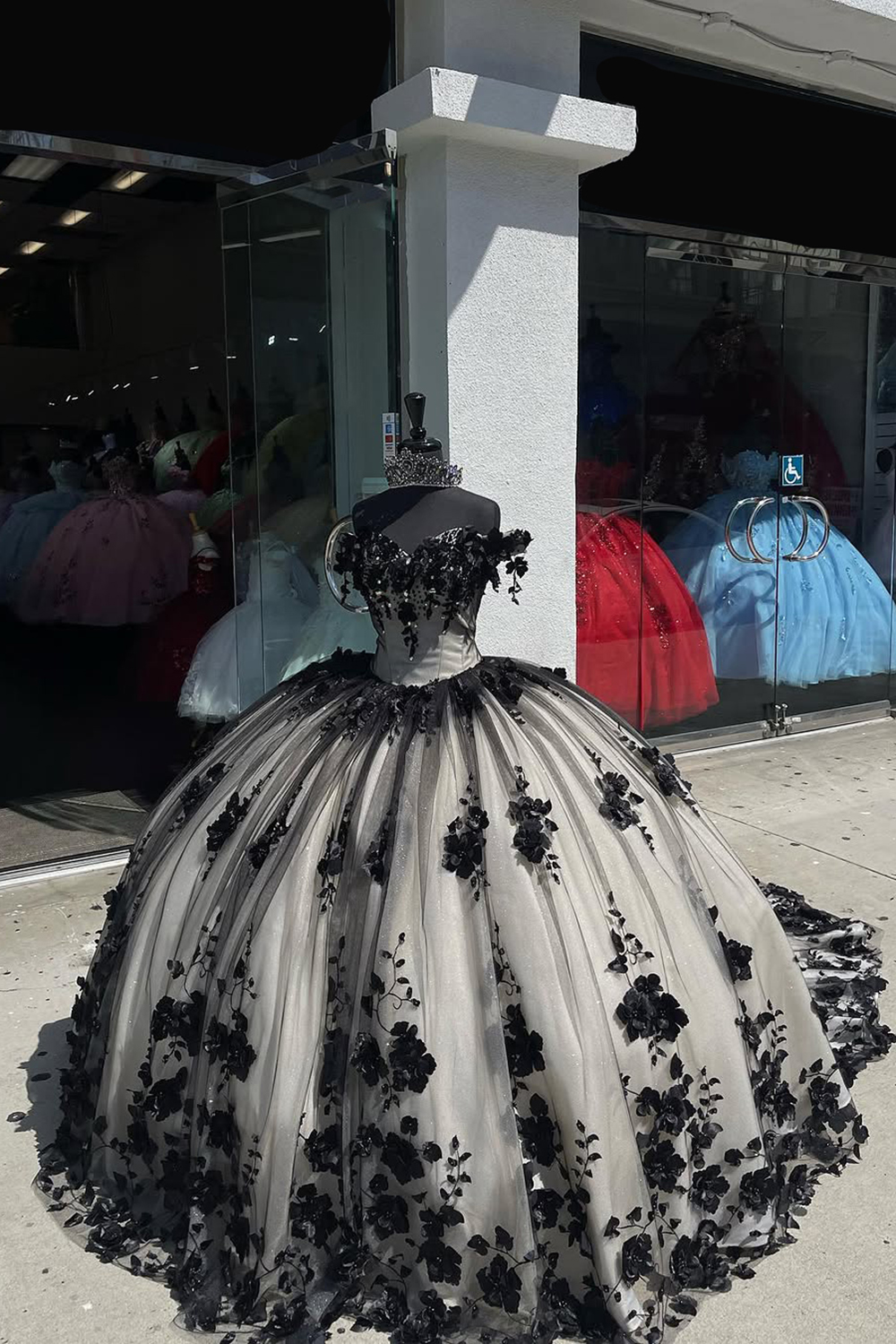 Black Champagne Floral Off the Shoulder Applique Princess Tulle Quinceanera Dress with Train