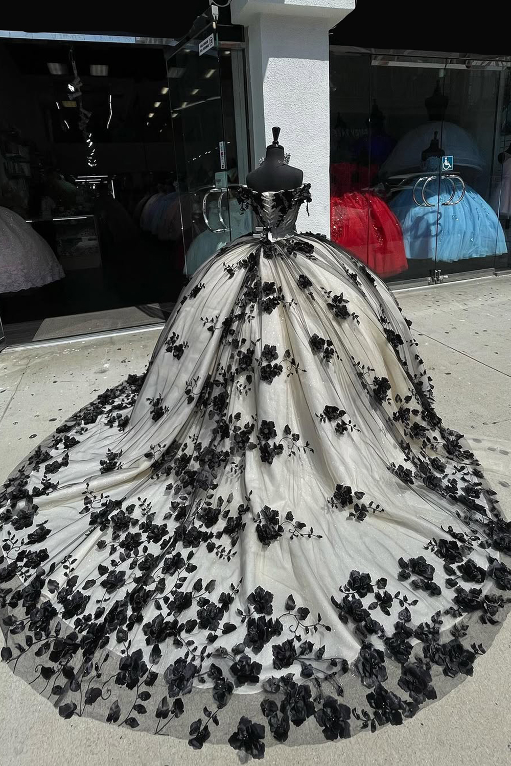 Black Champagne Floral Off the Shoulder Applique Princess Tulle Quinceanera Dress with Train