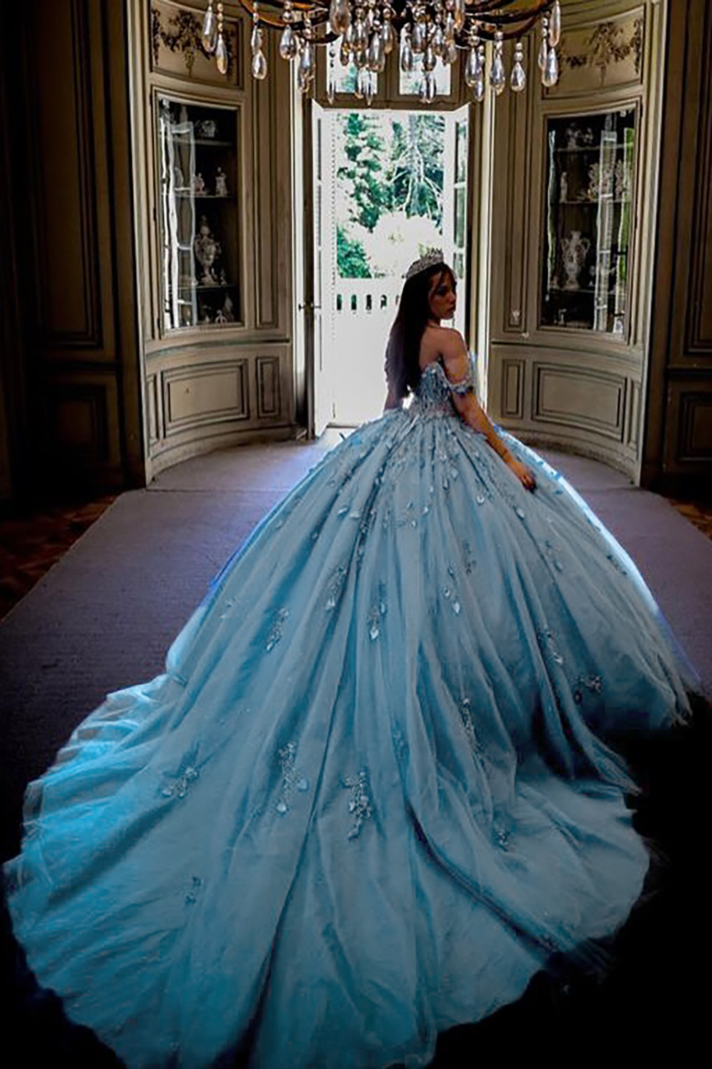 Sky Blue Off the Shoulder Sequin Applique Princess Tulle Quinceanera Dress with Train