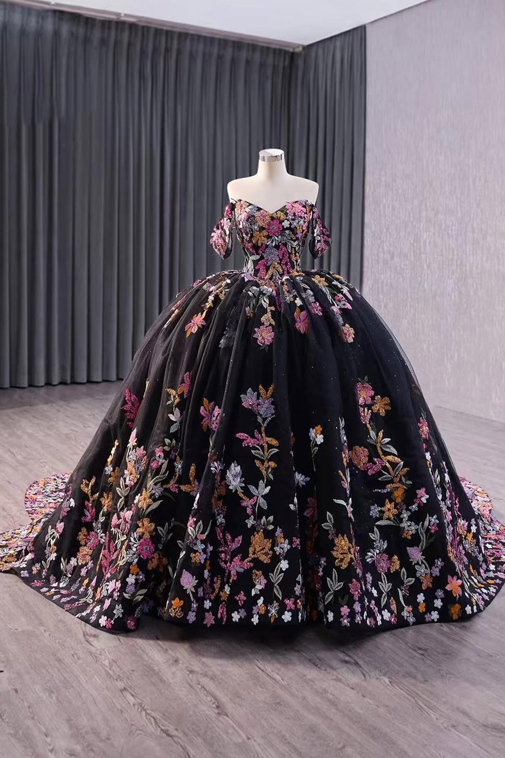 Glitter Black Off the Shoulder Embroidery Sequins Applique Princess Quinceanera Dress with Train