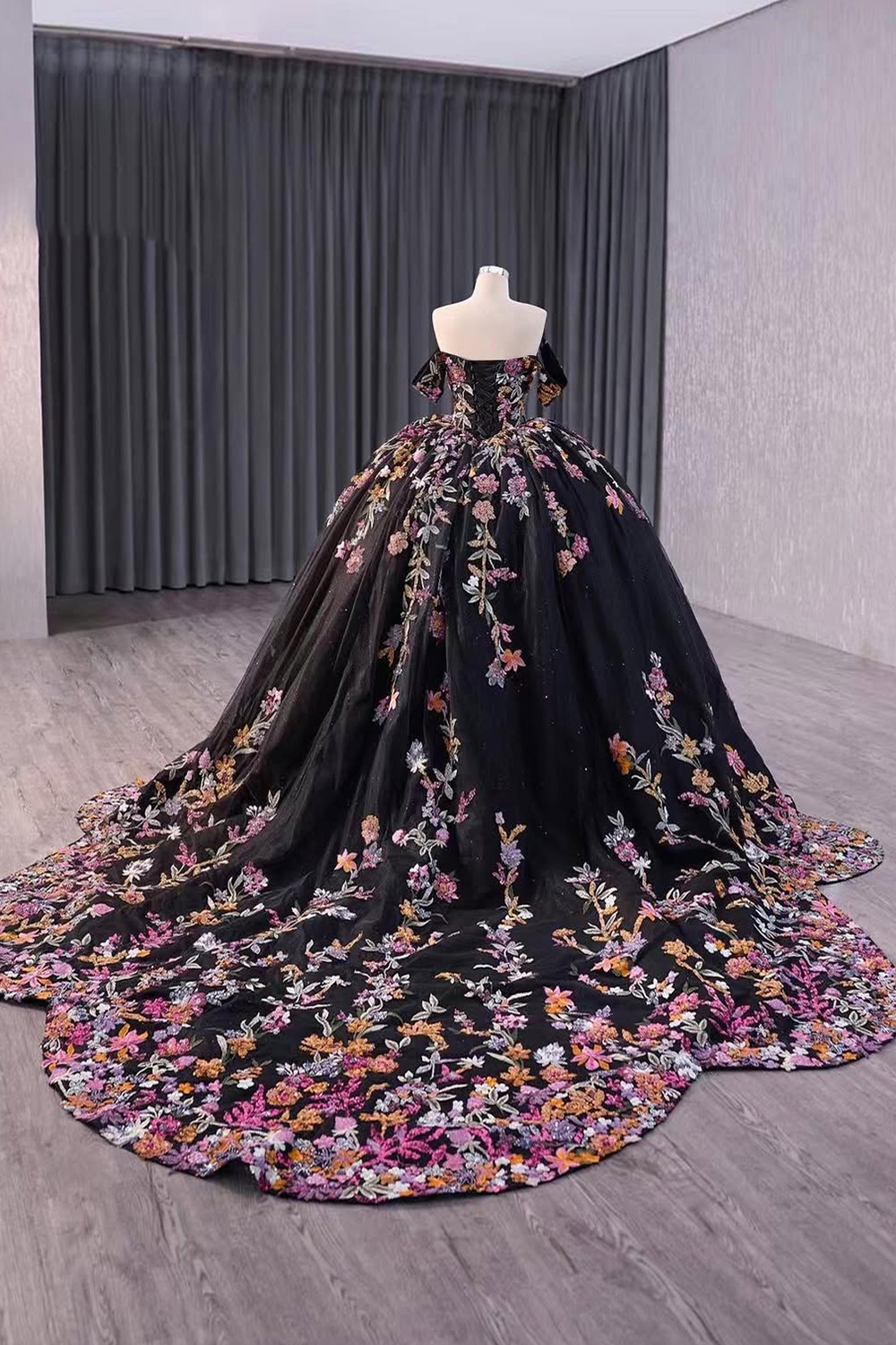 Glitter Black Off the Shoulder Embroidery Sequins Applique Princess Quinceanera Dress with Train