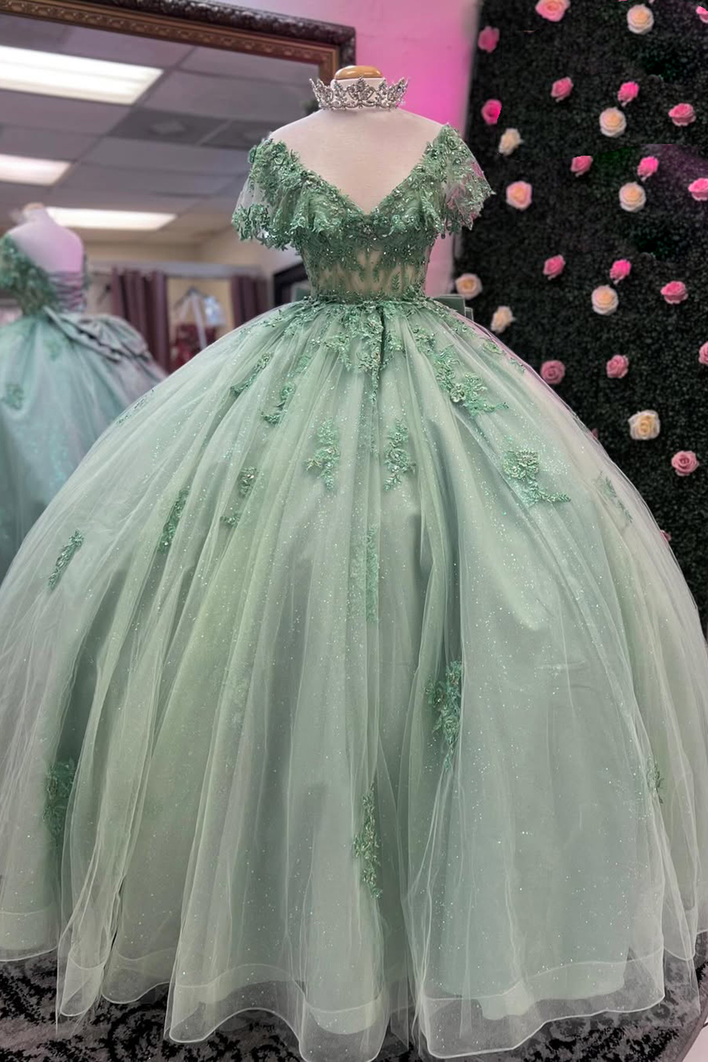 Grey Green V-Neck Applique Ball Gown Tulle Quinceanera Dress with Bow
