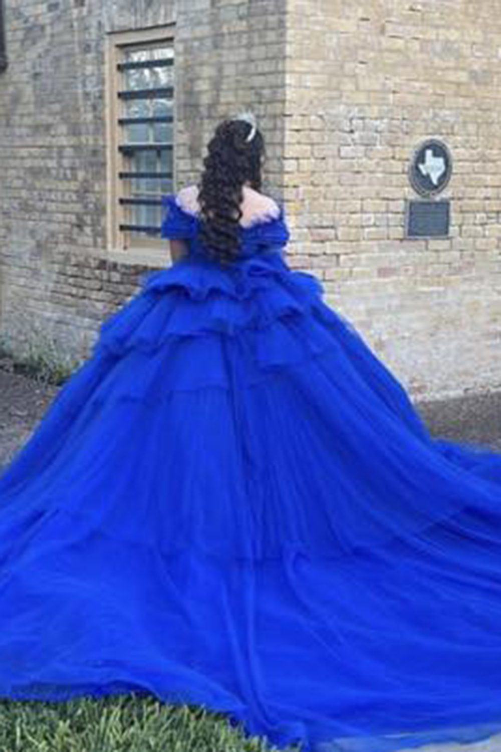 Royal Blue Off the Shoulder Ball Gown Tulle Quinceanera Dress with Train