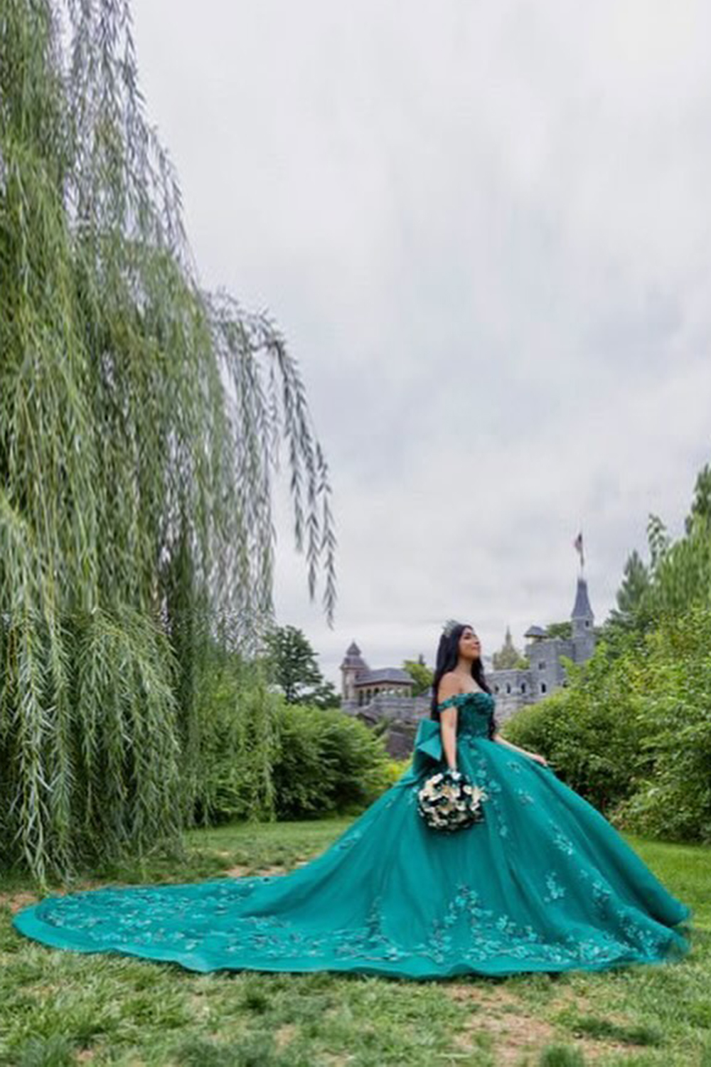 Peacock Green Off the Shoulder Ball Gown Tulle Applique Quinceanera Dress with Bow