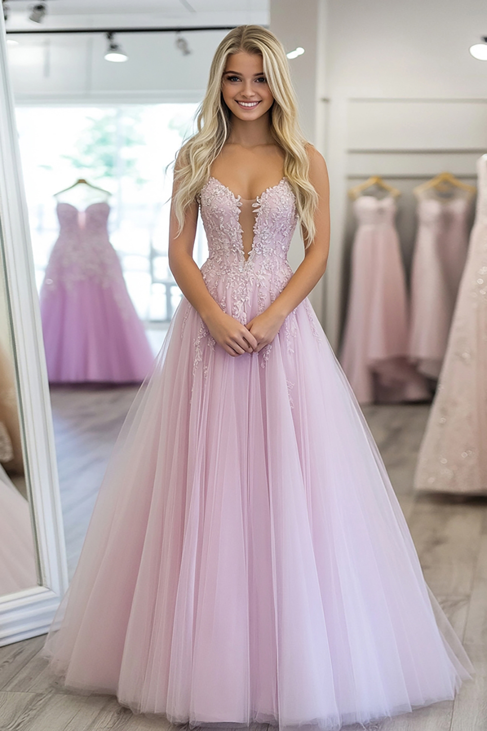 Elegant Light Purple Spaghetti Straps A Line Tulle Long Prom Dress with Appliques