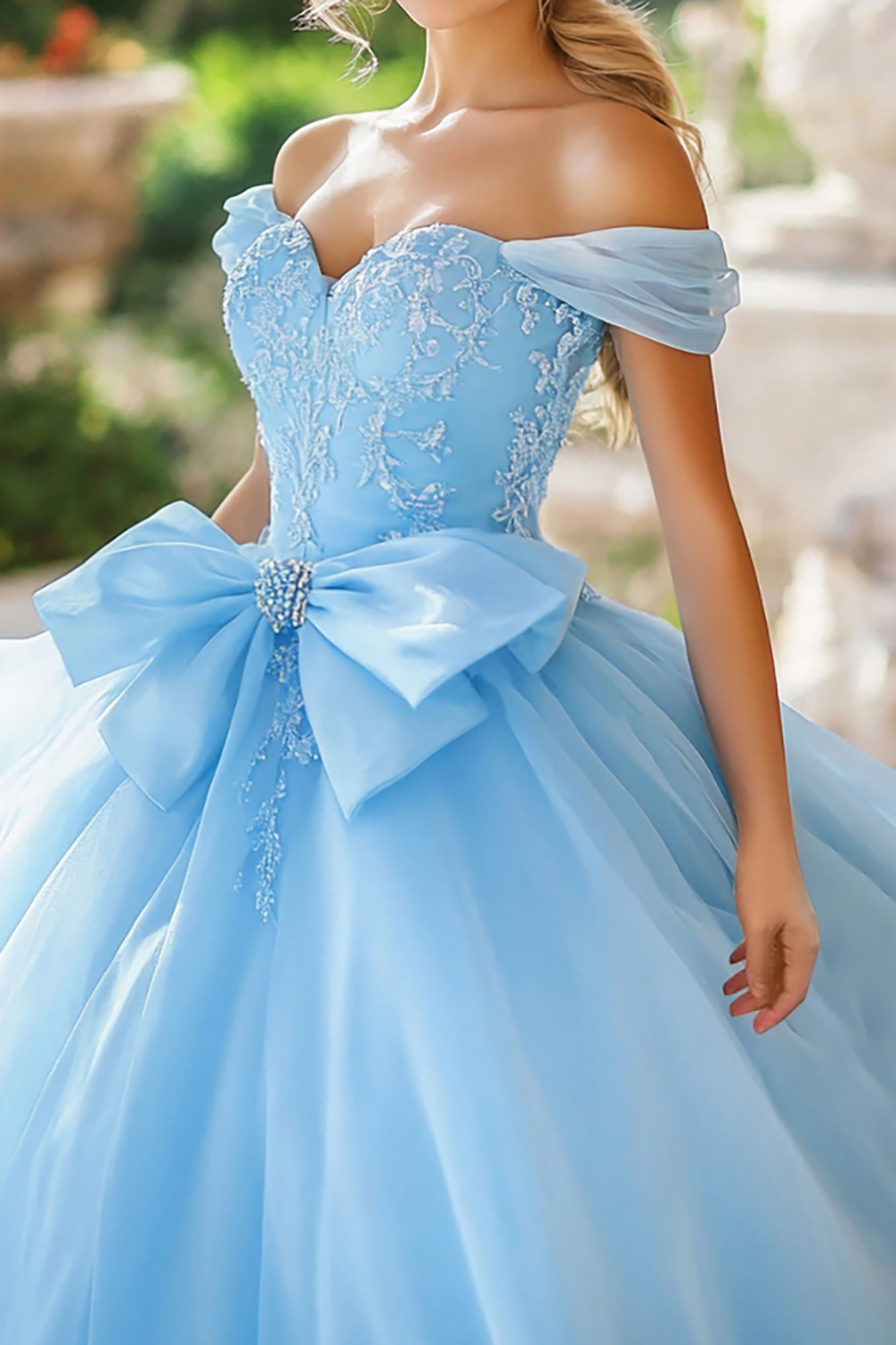 Stylish Sky Blue Off the Shoulder Ball Gown Tulle Applique Quinceanera Dress with Bow