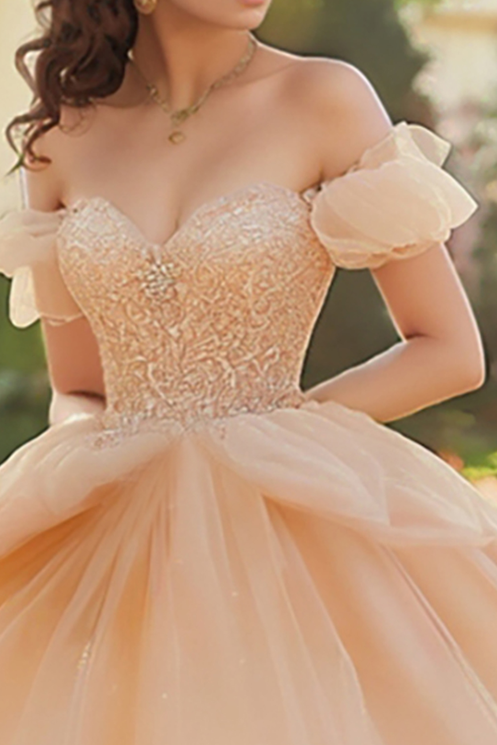 Graceful Champagne Ball Gown Off The Shoulder Tulle Quinceanera Dress With Lace Appliques