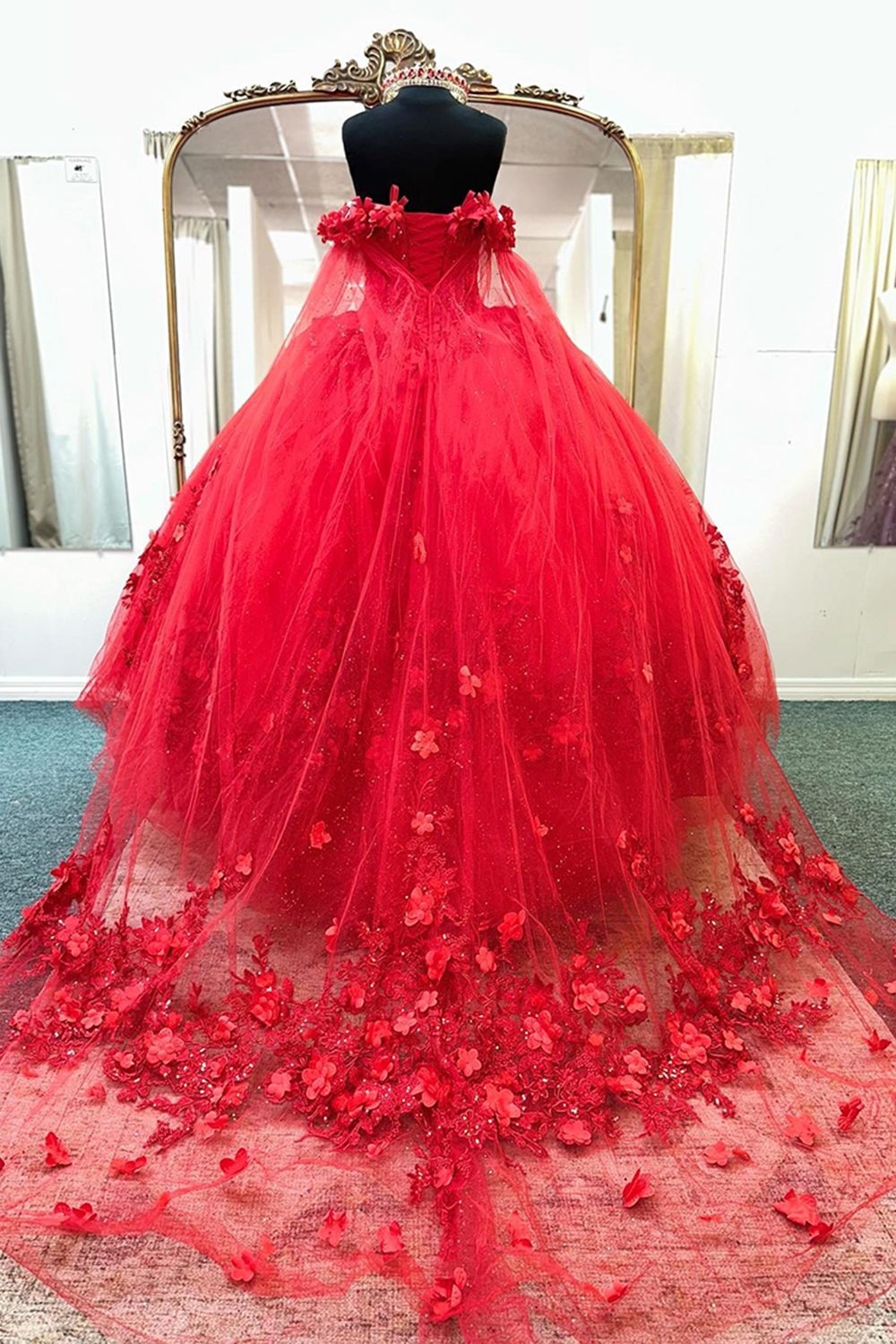 Red Ball Gown Sweetheart Floral Quinceanera Dress with Appliques