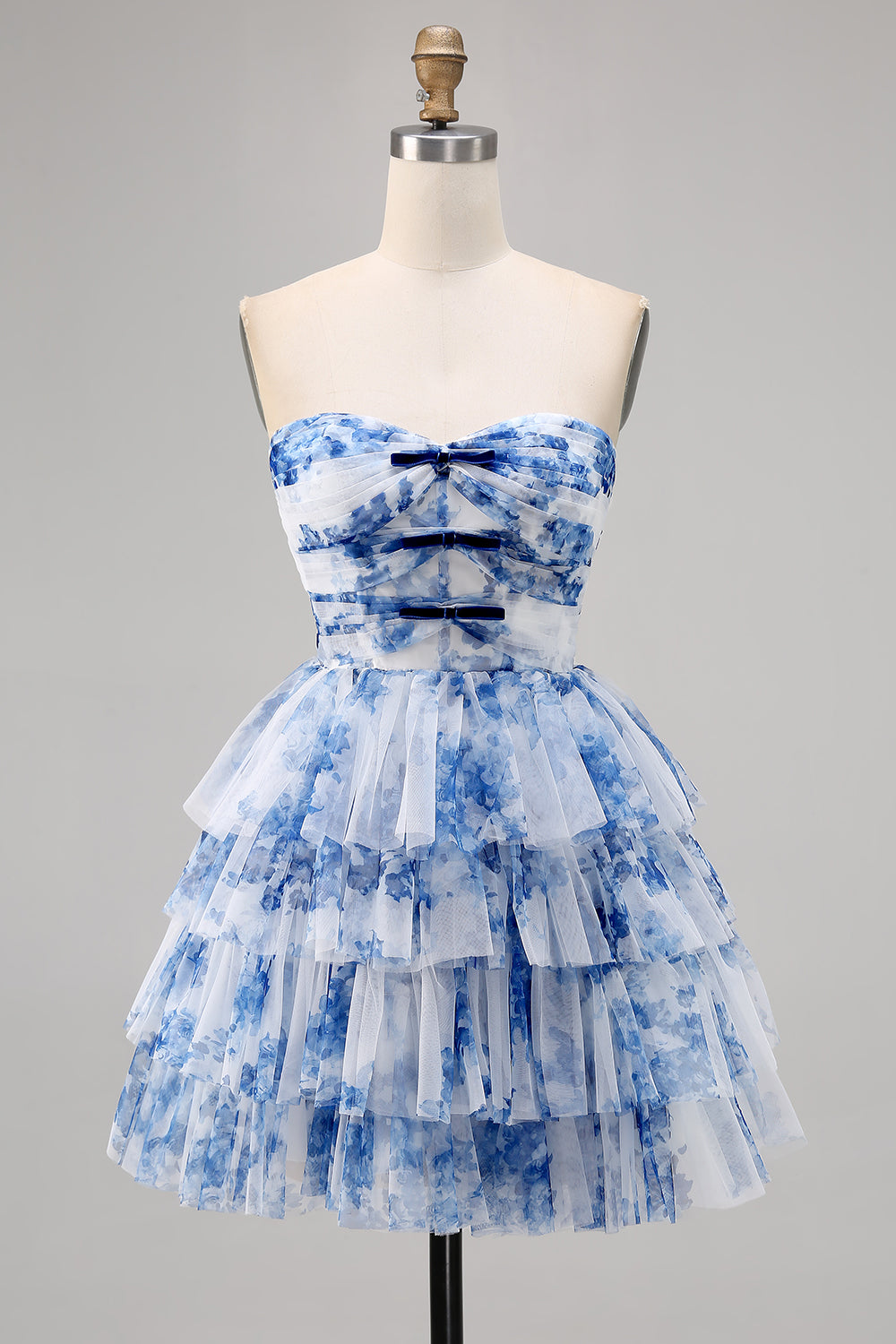 White and Blue Floral Sweetheart Ruffled Short Homecoming Dress with Bows
