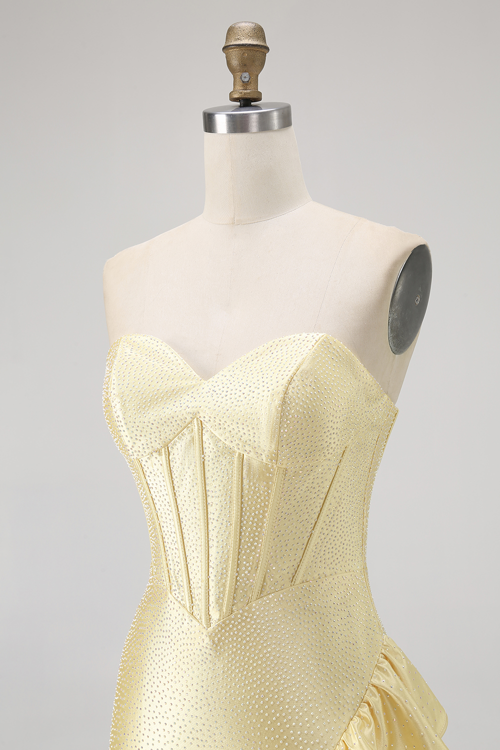 Sparkly Yellow Corset Sweetheart Short Bodycon Homecoming Dress with Beading