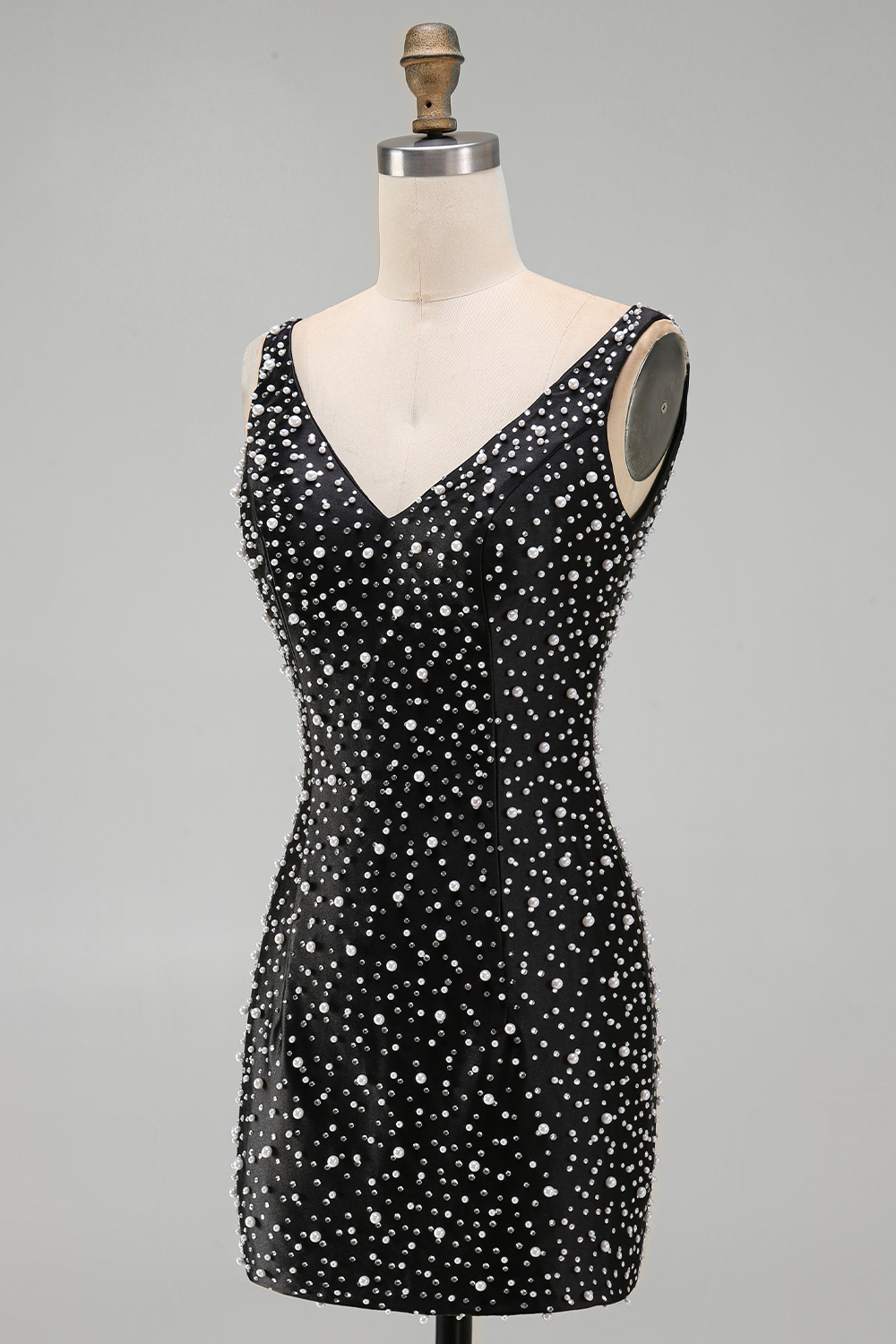 Sparkly White Bodycon V Neck Short Homecoming Dress with Beading