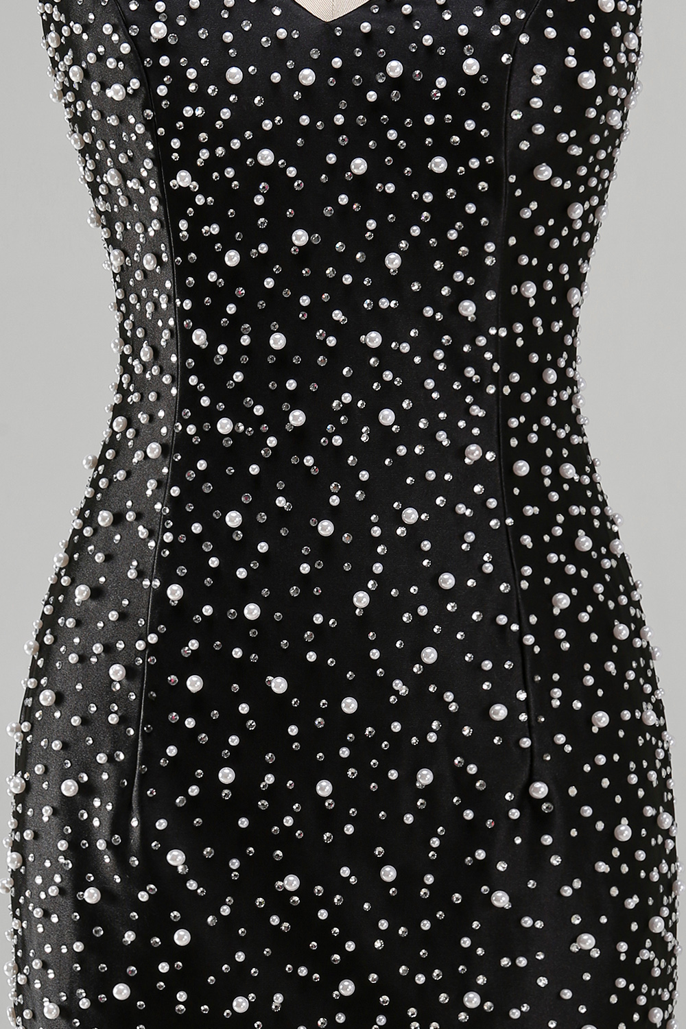Sparkly White Bodycon V Neck Short Homecoming Dress with Beading