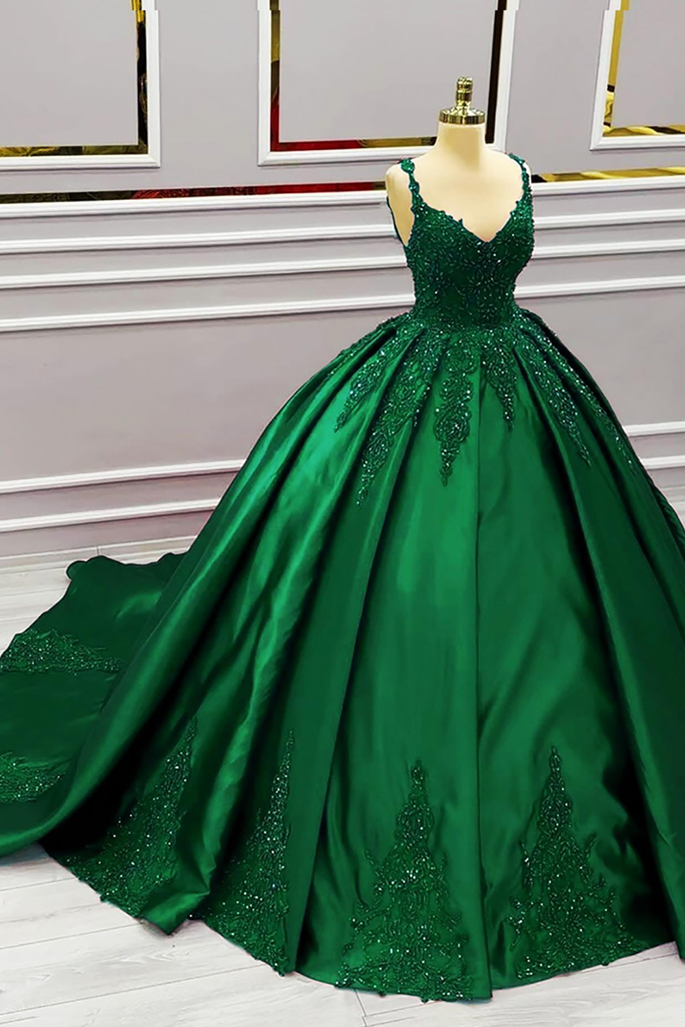 Sparkly Dark Green Satin Ruched Princess Ball Gown Appliqued Long Quinceanera Dress
