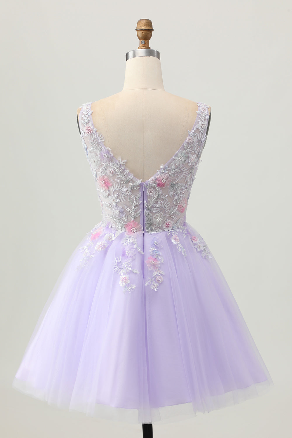 Floral Lilac V-Neck Short Tulle Homecoming Dress with Beading