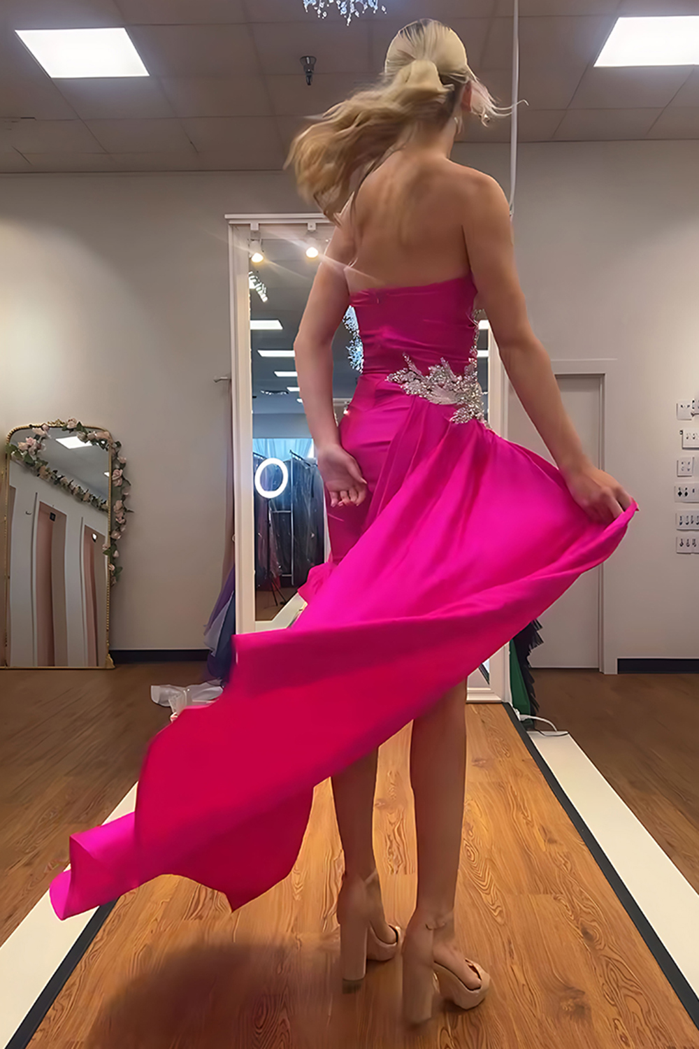 Fuchsia Sweetheart Satin Ruched Short Homecoming Dress with Appliques