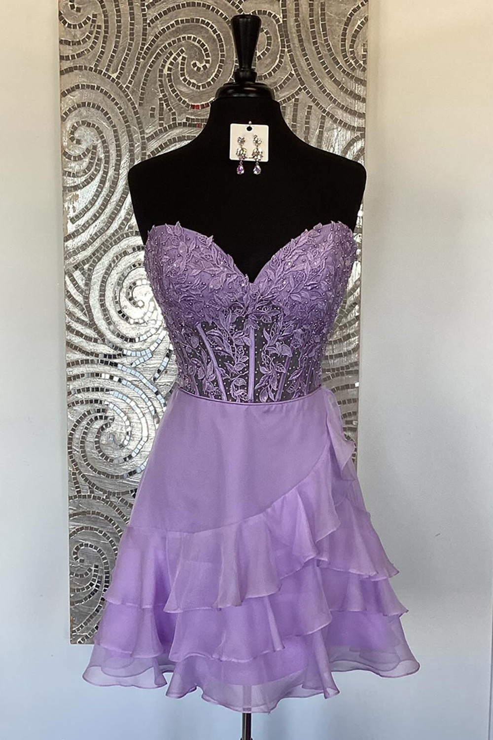 Lilac Sweetheart A-Line Tiered Short Corset Homecoming Dress with Appliques