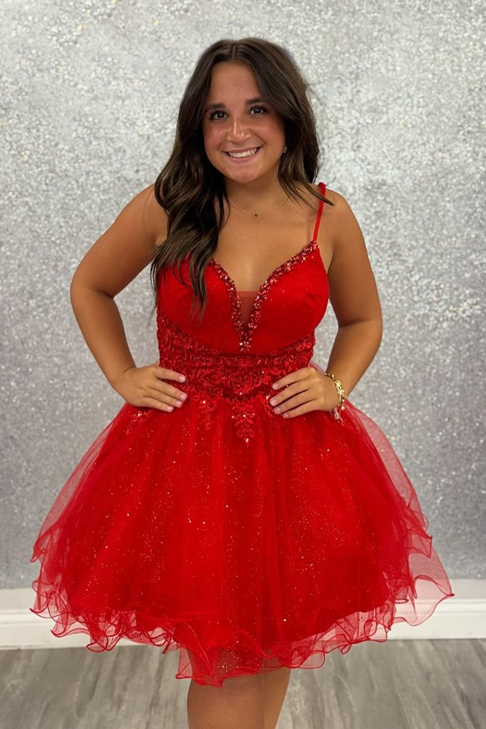 Sparkly Red A-Line Organza Short Homecoming Dress with Sequins